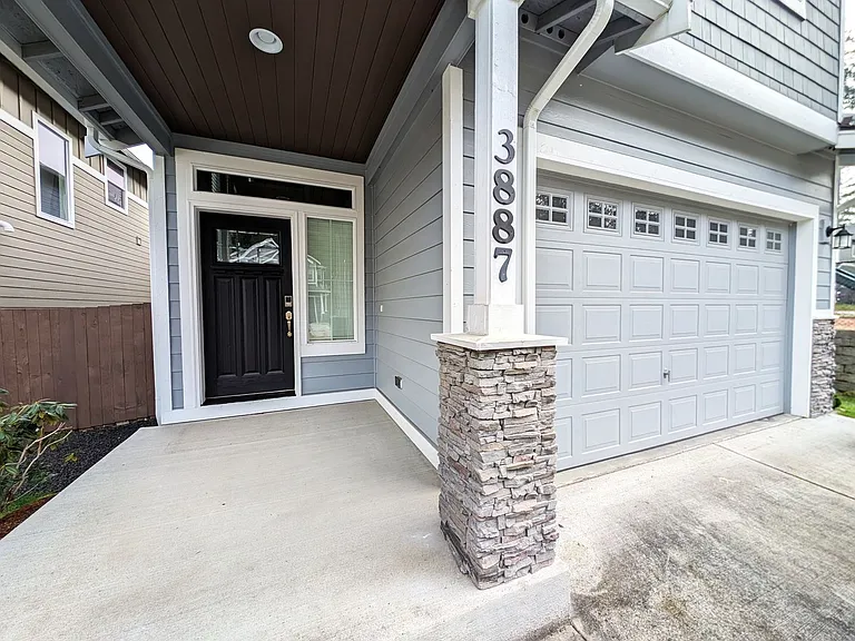 3887 Portside Dr — Photo 3