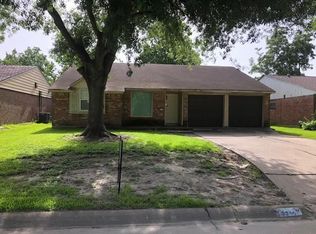 2216 Blueberry Ln, Pasadena, TX 77502