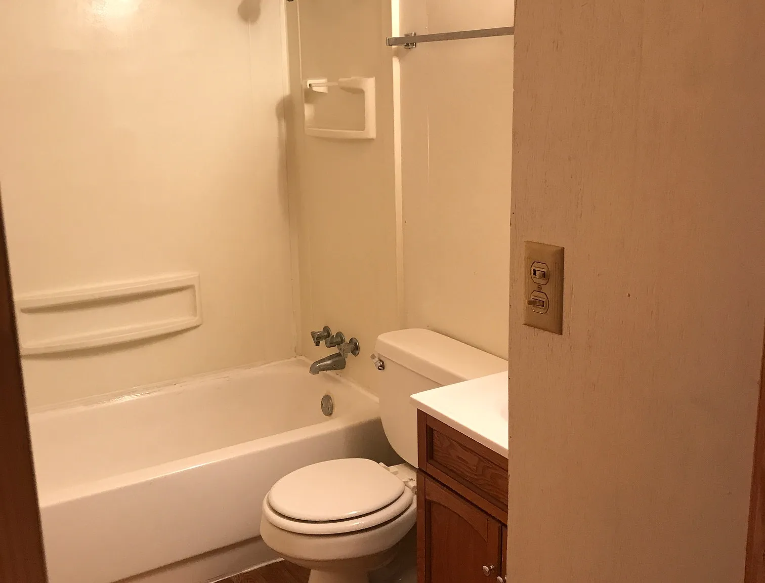 1 bed, $750 — Photo 2
