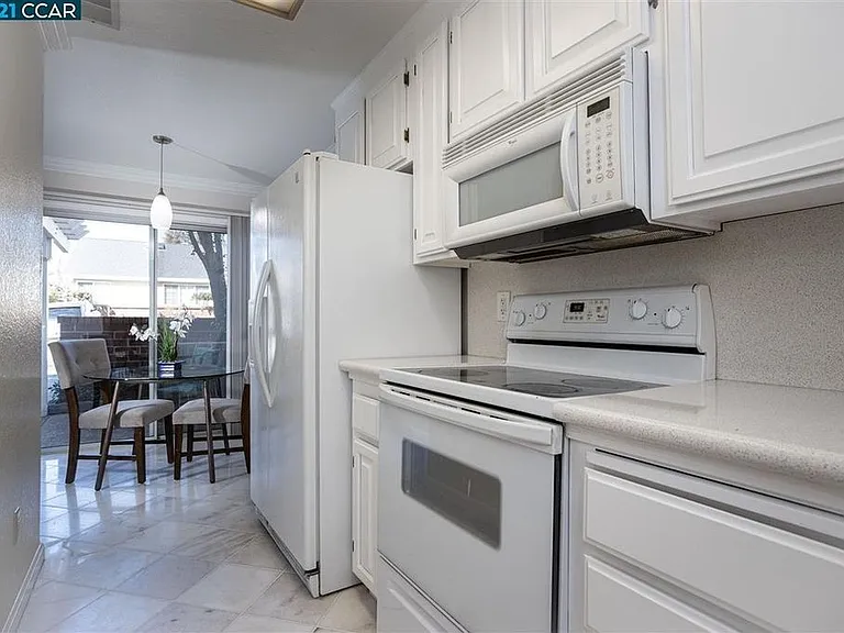 301 Warmcastle Ct — Photo 20