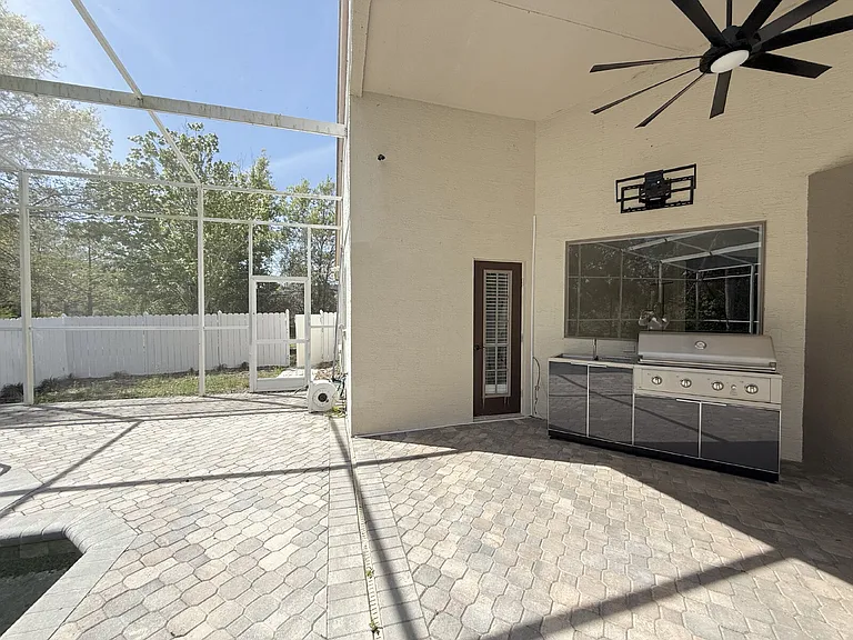 1024 Hagen Dr — Photo 44