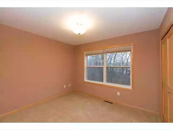 2nd image of 5016 Everest Ln N