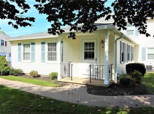 29 Arrowhead Way S, Fairport, NY 14450