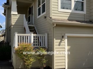 6134 NE Copper Beech Dr, Hillsboro, OR 97124