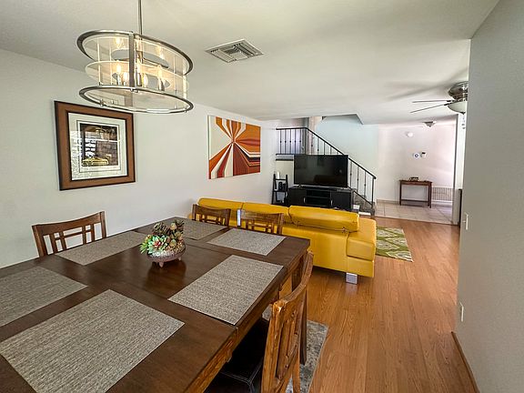 4th image of 486 E Calle Begonia