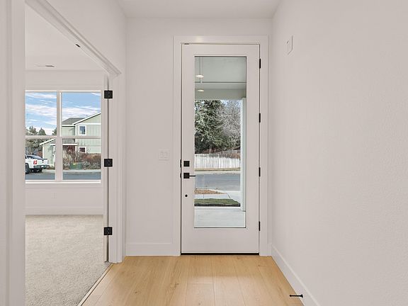 5th image of 4383 SW Rhyolite Pl #22