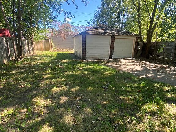 4th image of 12160 Whitehill St