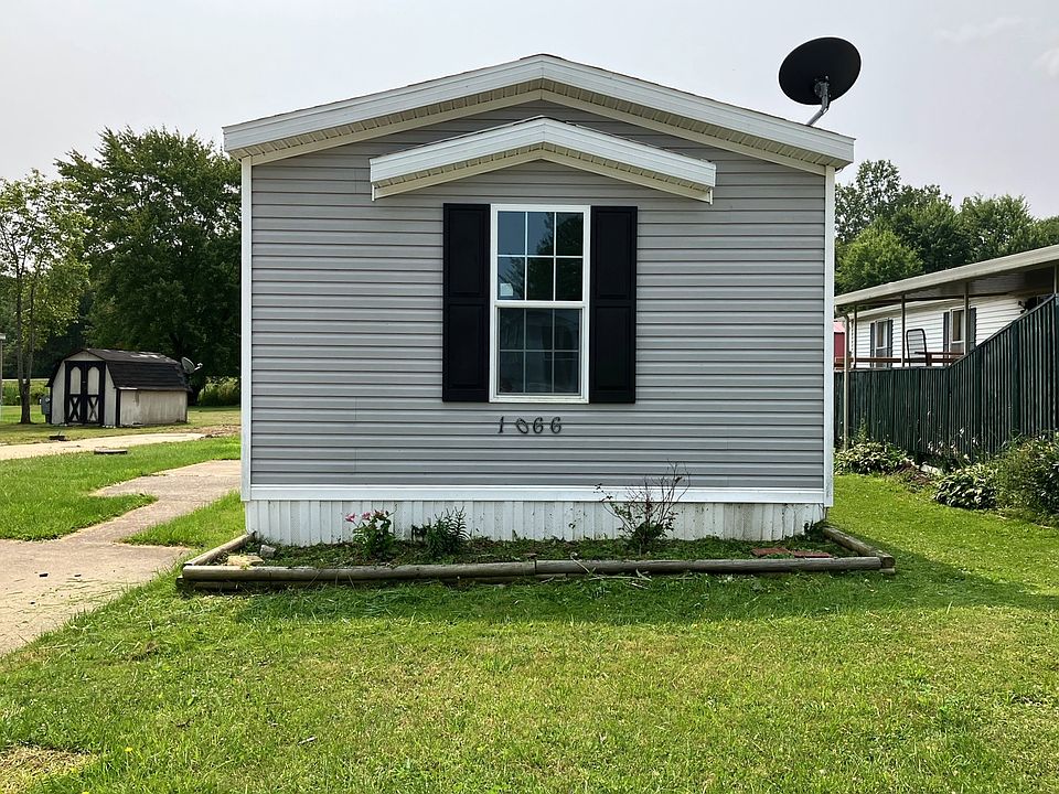 1st image of 1066 S Park Dr