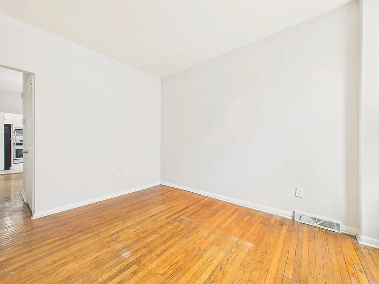 1434 N 4th St — Photo 9