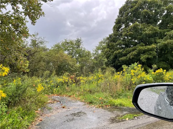 627 Pala Ave, Fairbank, PA 15435