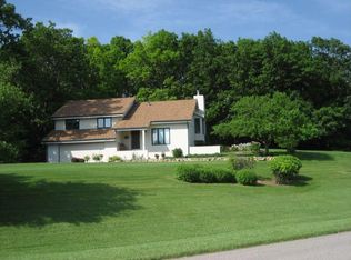 8322 Kiowa Xing, Roscoe, IL 61073