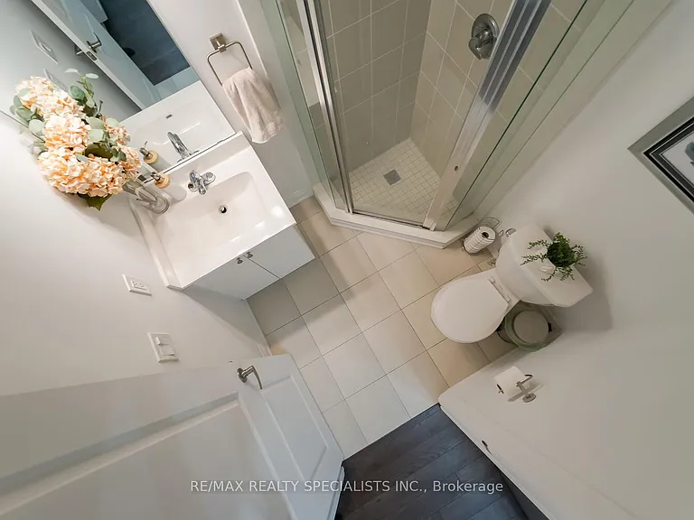 5289 Highway 7 #D902 — Photo 20