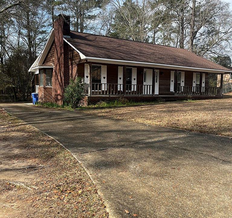 1st image of 2303 Shadybrook Ln