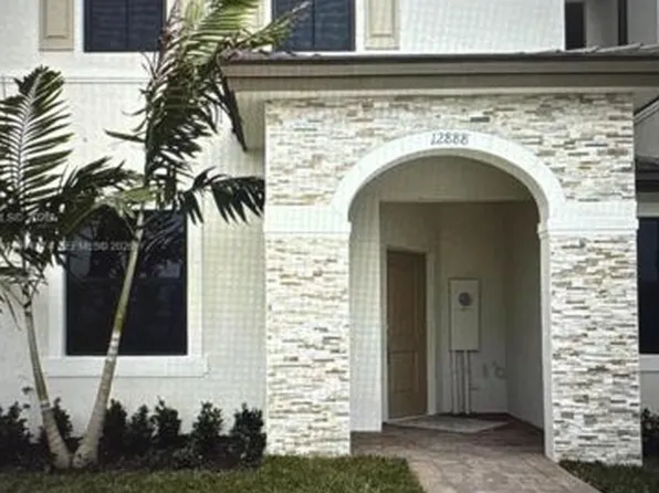 12832 SW 232nd Ter, Homestead, FL 33032