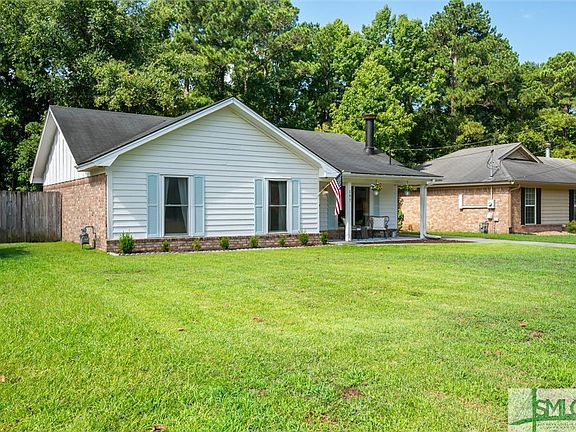 2nd image of 167 Greenbriar Court