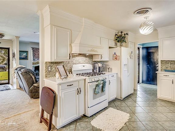 5th image of 1242 Oden St