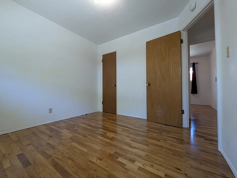 1607 K Ave #1607 — Photo 5