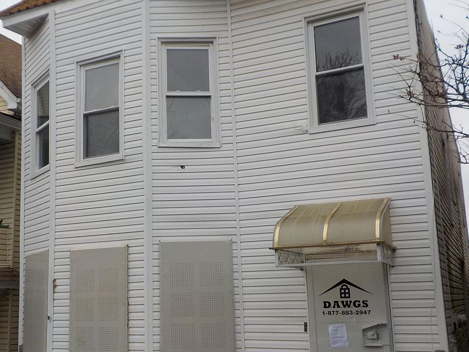 1st image of 193 Benziger Ave