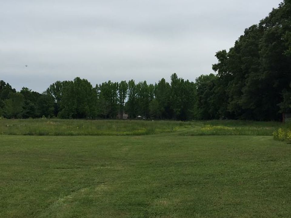 2nd image of 21 Elliott Rd