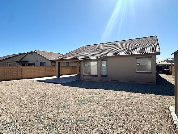 4th image of 1672 E LEAF Road