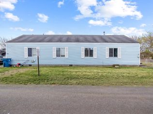 824 Fireland Ln, Port Clinton, OH