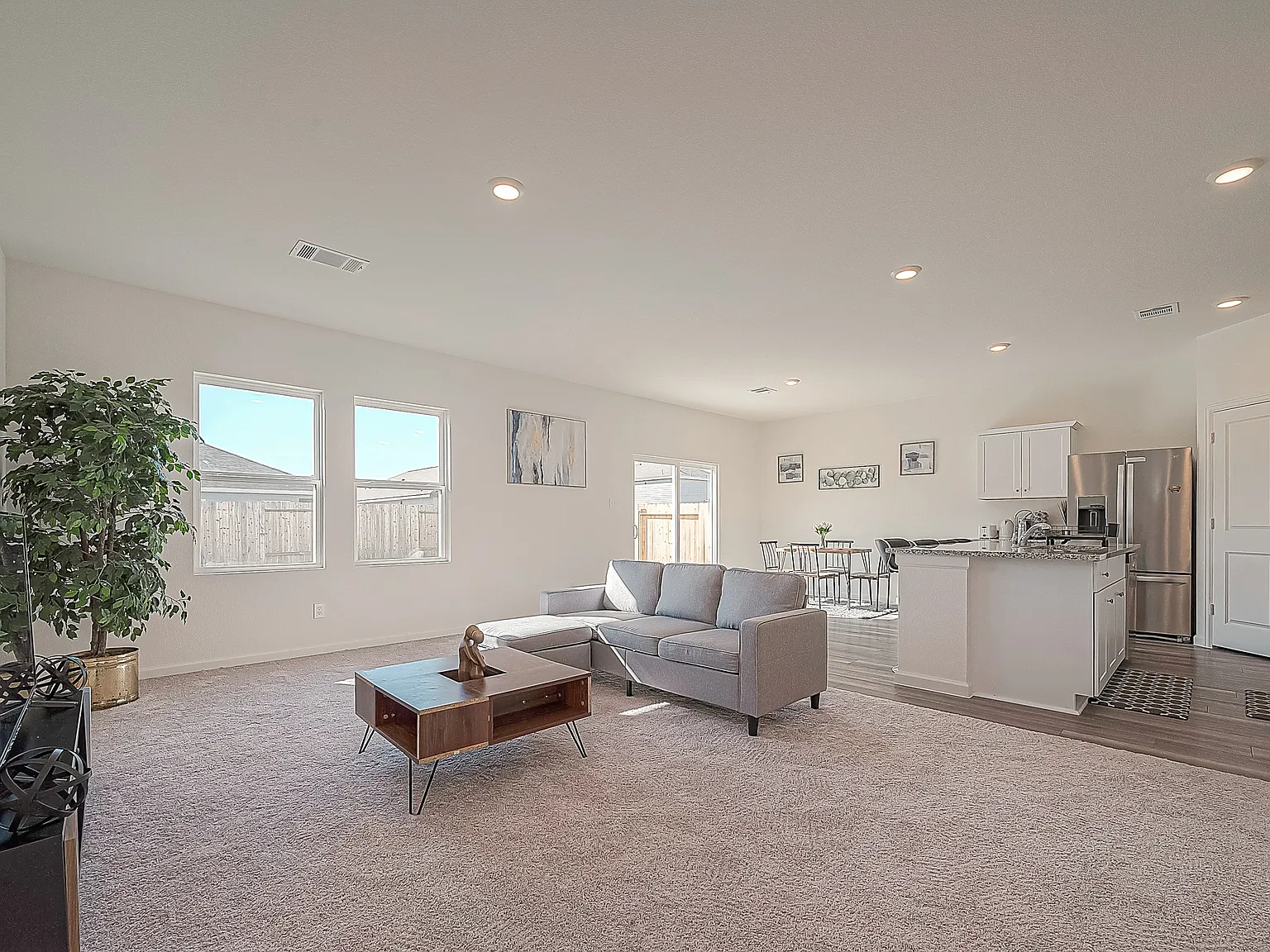 1 bed, 2447 sqft, $850 — Photo 4