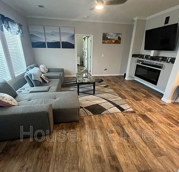 21 Bis Bailey Way — Photo 4