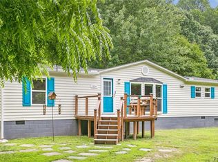 7054 Pear Tree Ln, Gloucester, VA 23061