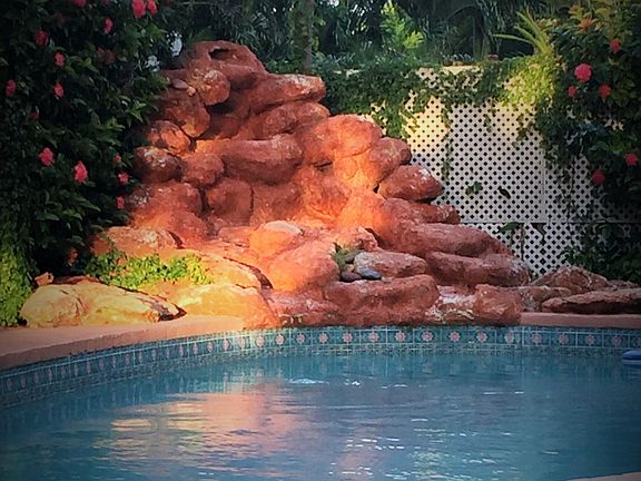 Captivating Swimming pool