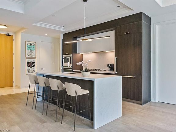 3rd image of 123 Maurice Dr #216