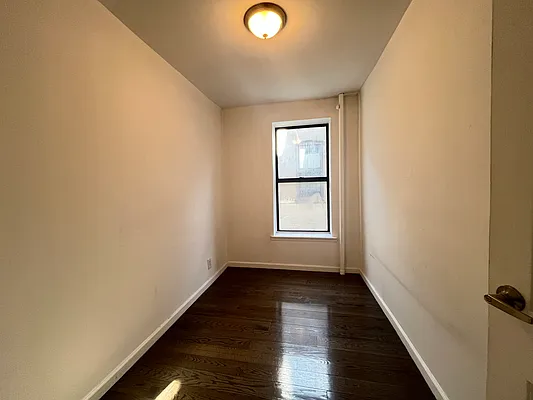 Rented by Bohemia Realty Group | media 6