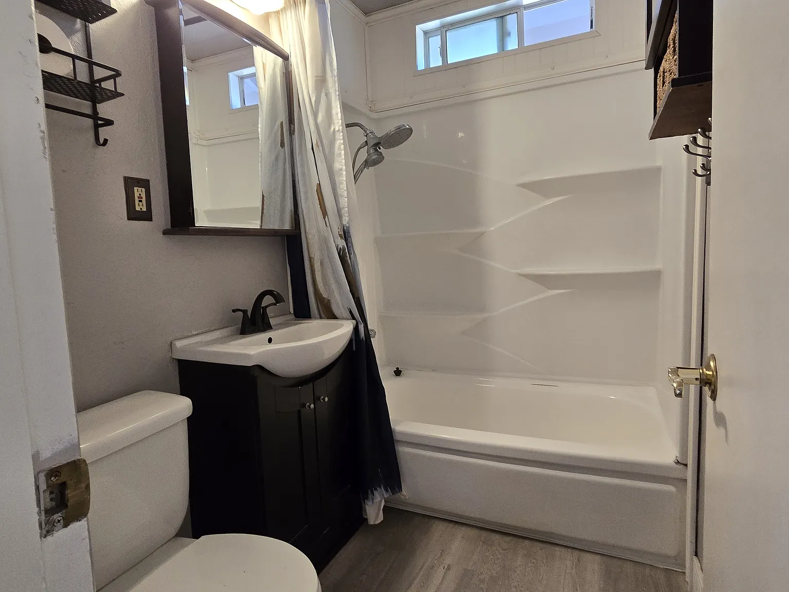 3 bed, 946 sqft, $2,600 — Photo 4