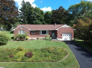 3513 Lynwood Pl, Vestal, NY 13850