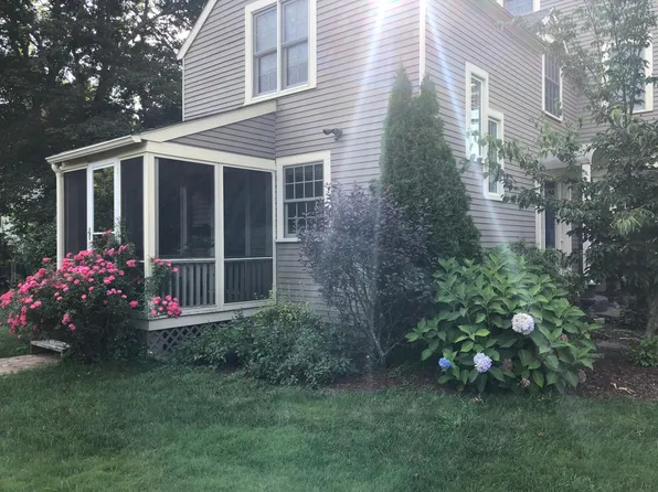 1360 South St, Portsmouth, NH 03801