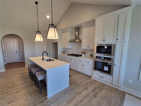 6th image of this home