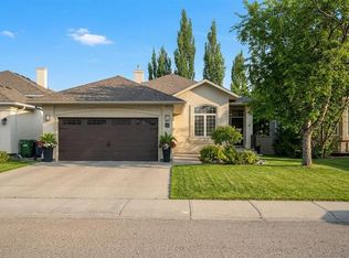 45 W Mount Gibraltar Hts SE, Calgary, AB T2Z3R2