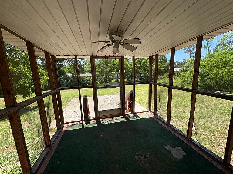 5620 Forest Ave — Photo 21