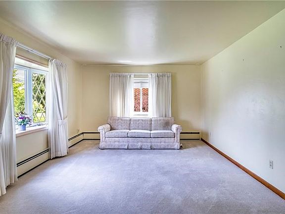 3rd image of 521 Abel Ave