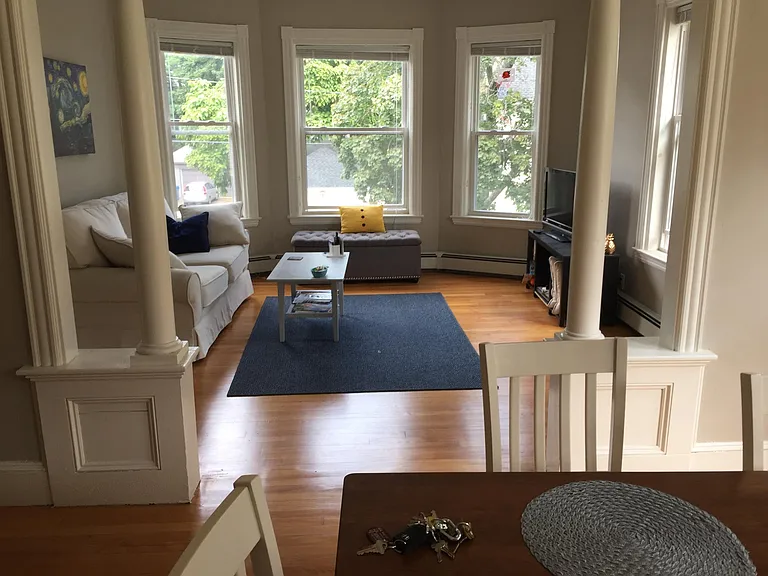 8 Exeter St — Photo 2