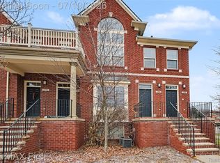 1582 Devon Ln, Troy, MI 48084