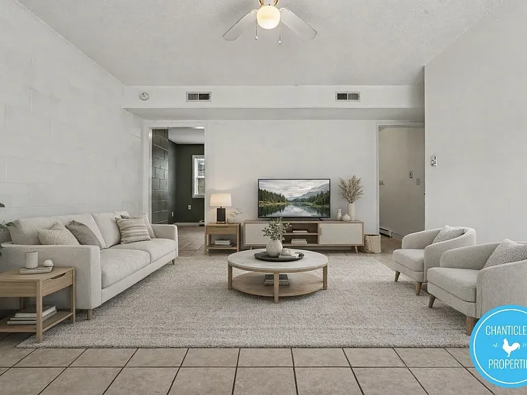 1504 Autumn Dr #A — Photo 2