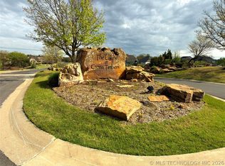 590 Creekside Dr, Sapulpa, OK 74066