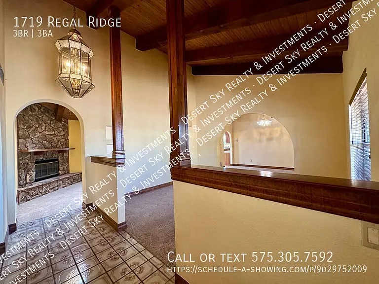 1719 Regal Rdg — Photo 3