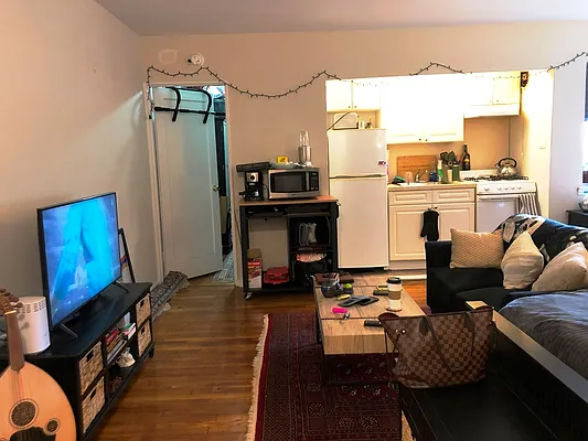 Rented by Prime Realty | media 22