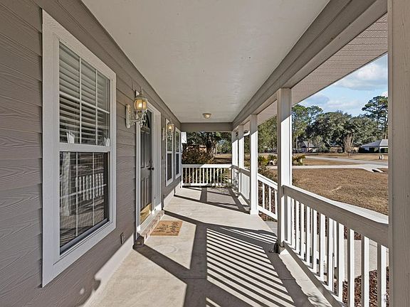 5th image of 277 SW Long Leaf Dr