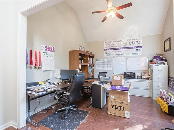 4th image of 1515 Woodpoint Way