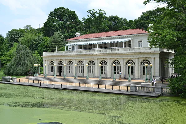 Rented by Leasing Management LLC | media 61