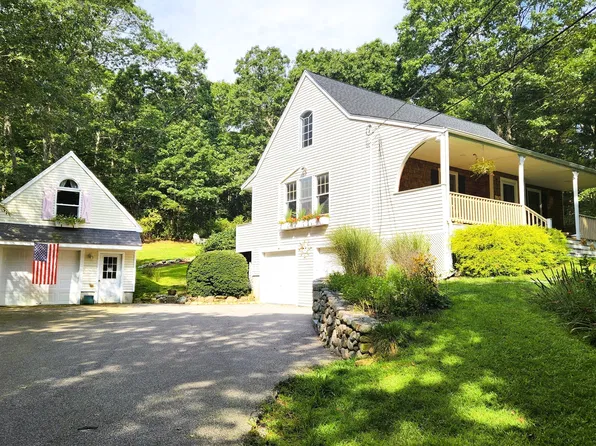 148 Ross Hill Rd, Charlestown, RI 02813