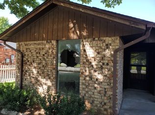 318 NE 26th St, Lawton, OK 73507