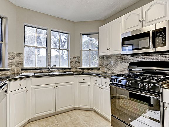 2nd image of 20622 Broughwood Cir